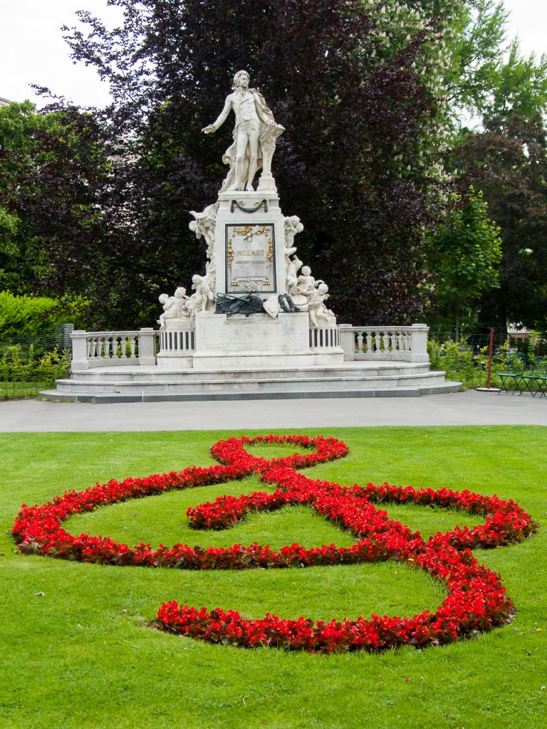 Mozart-Denkmal im Wiener Burggarten