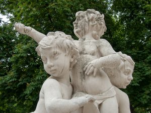 Statuen in Burggarten