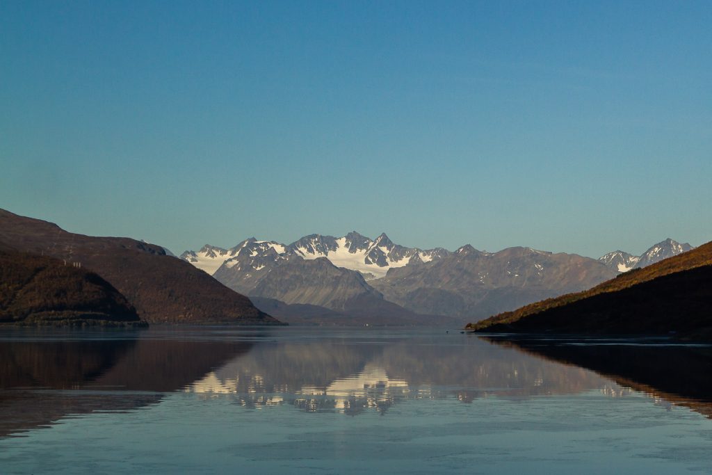 Spiegelung im Fjord