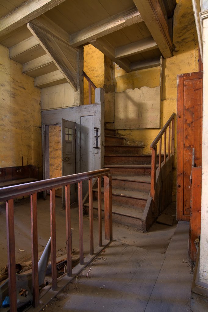 Treppe in die oberen Etagen